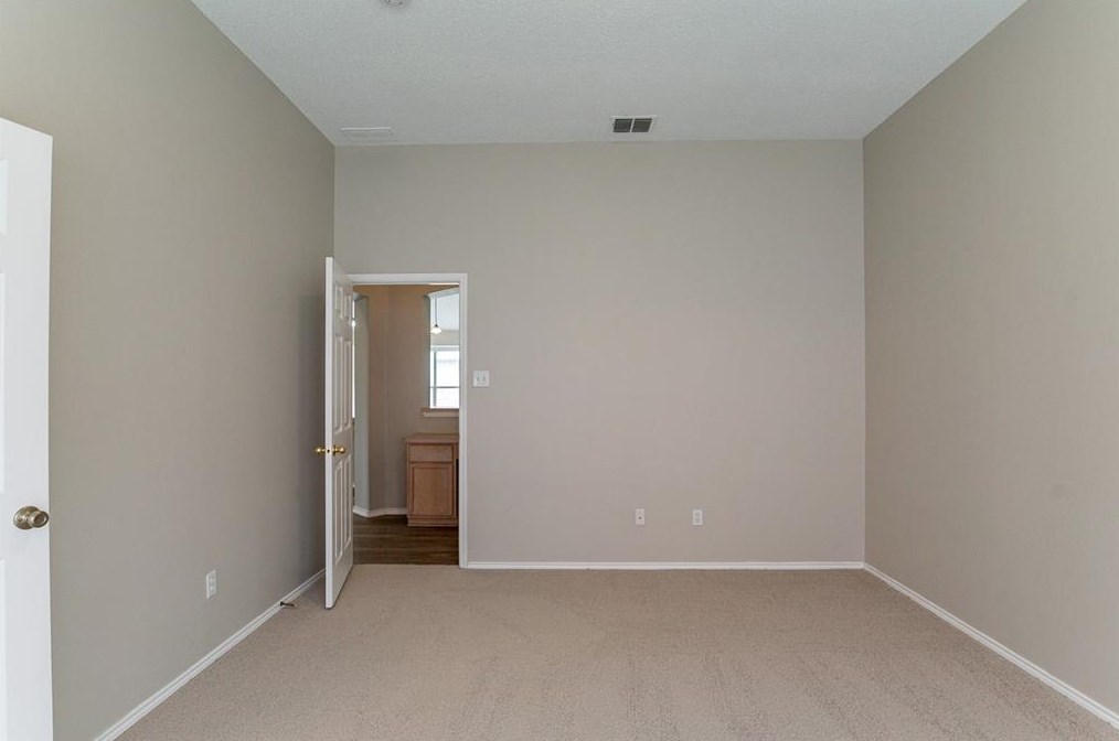 3304 Aqueduct Ct, Mesquite TX 75181-4299 exterior