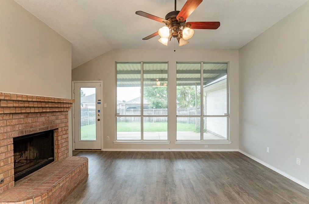 3304 Aqueduct Ct, Mesquite TX 75181-4299 exterior