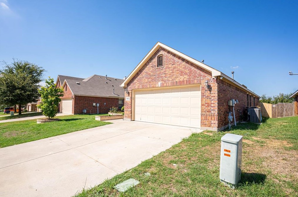 9041 Weller Ln, Keller TX  76244-8639 exterior