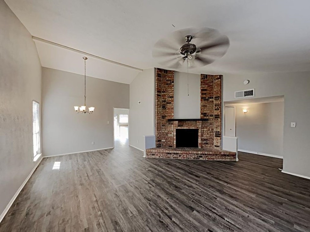 433 Rainier St, Cedar Hill TX  75104-2818 exterior