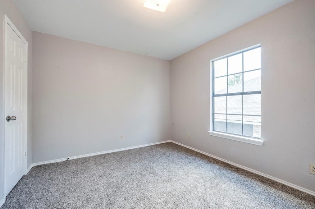 408 Longshadow Ln, Mesquite TX 75149-5998 exterior