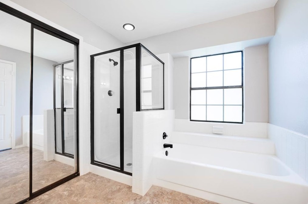 408 Longshadow Ln, Mesquite TX 75149-5998 exterior