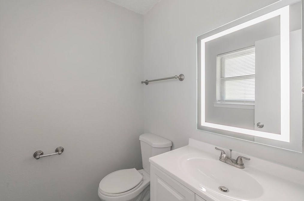 1105 Rutherford Dr, Mesquite TX 75149-6129 exterior