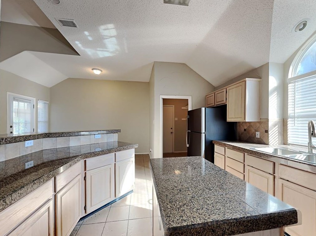 2403 Brookchase Dr, Mesquite TX  75181-1091 exterior