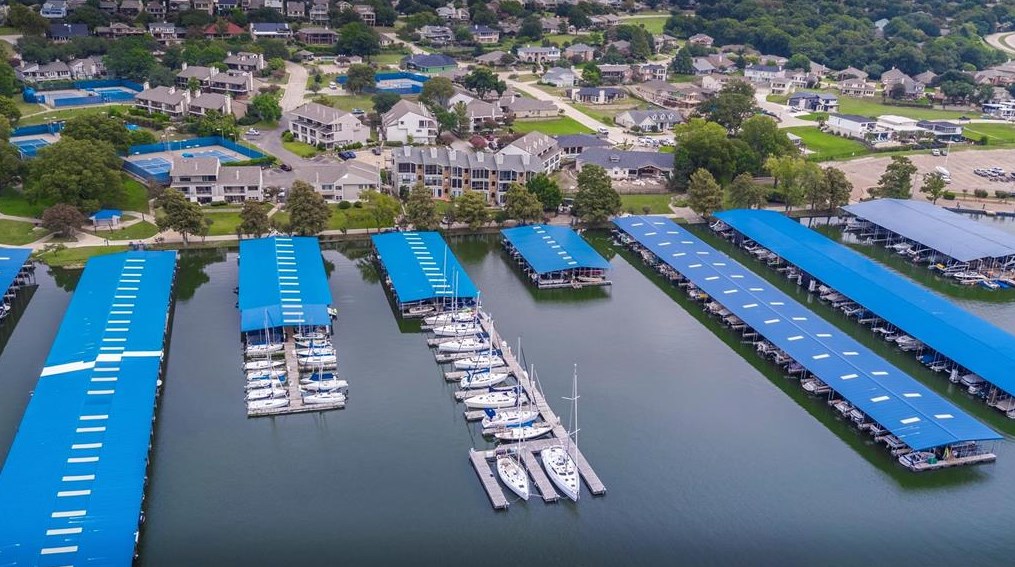 452 Yacht Club Dr, Rockwall TX  75032-5738 exterior