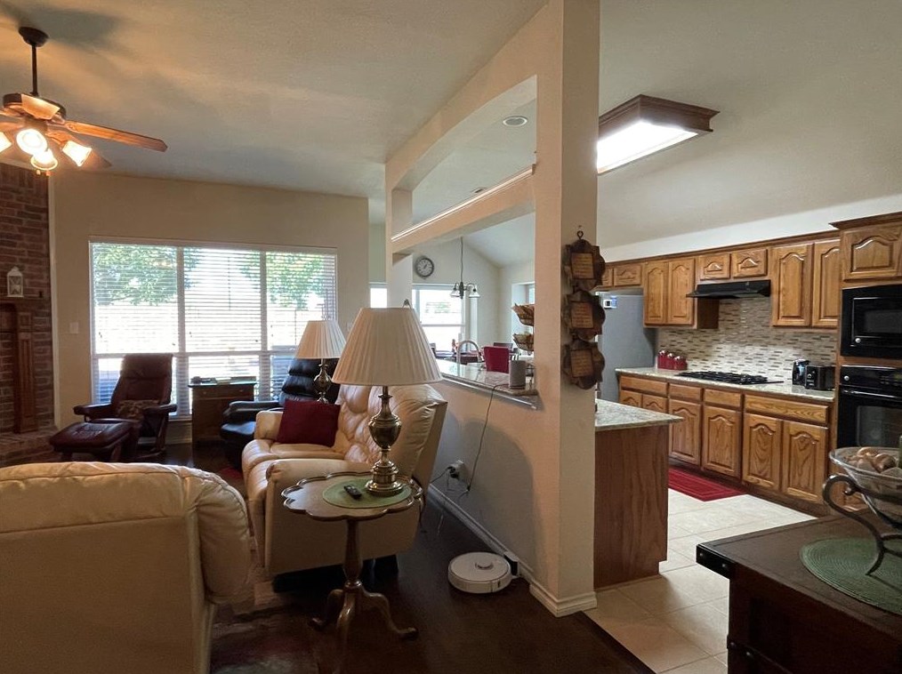 3809 Knight Dr, Rowlett TX exterior