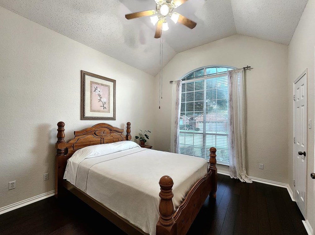 7510 Sand Pne Dr, Rowlett TX 75089-2764 exterior