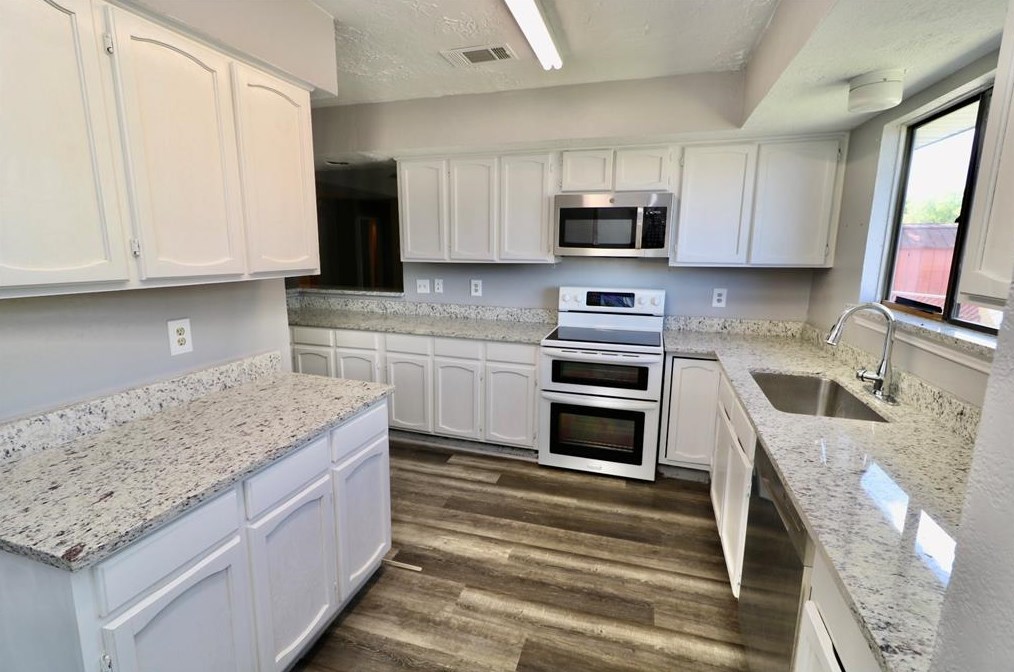 3932 Farrington St, Mesquite TX exterior