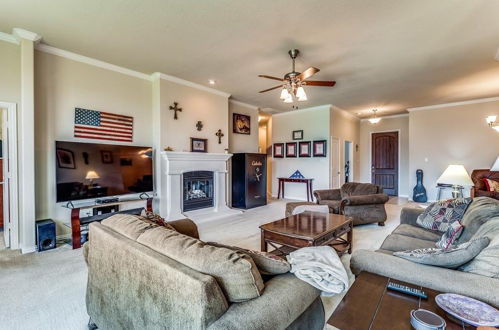 2736 Las Ventanas Trl, Fort Worth TX  76131-2807 exterior