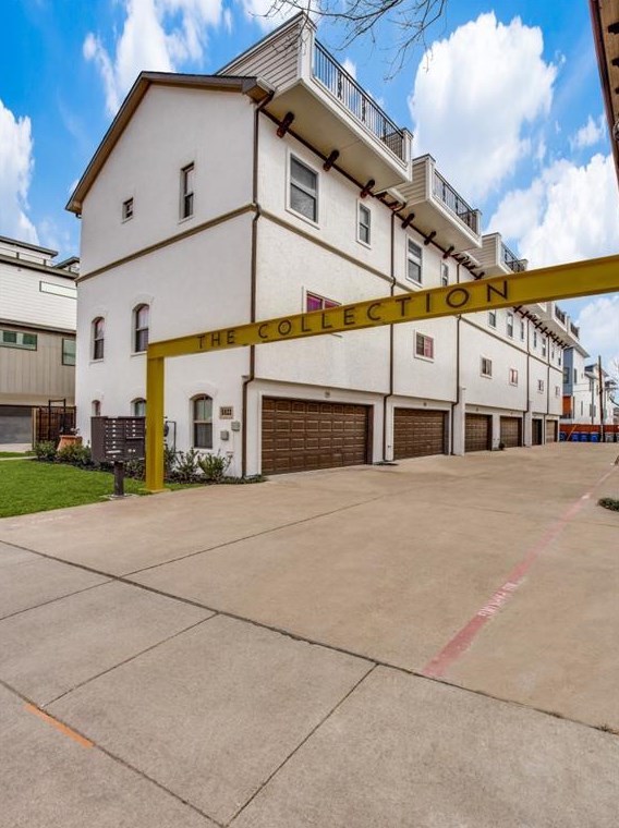 5918 Ross Ave, Dallas TX  75206-7932 exterior