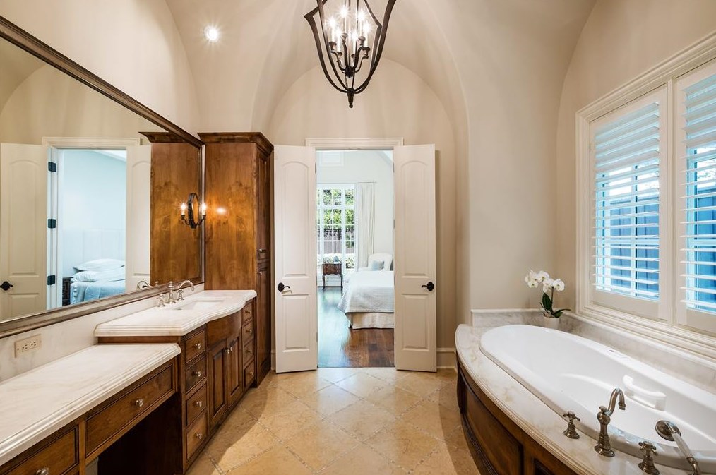 6223 Park Ln, Dallas TX 75225-2305 exterior