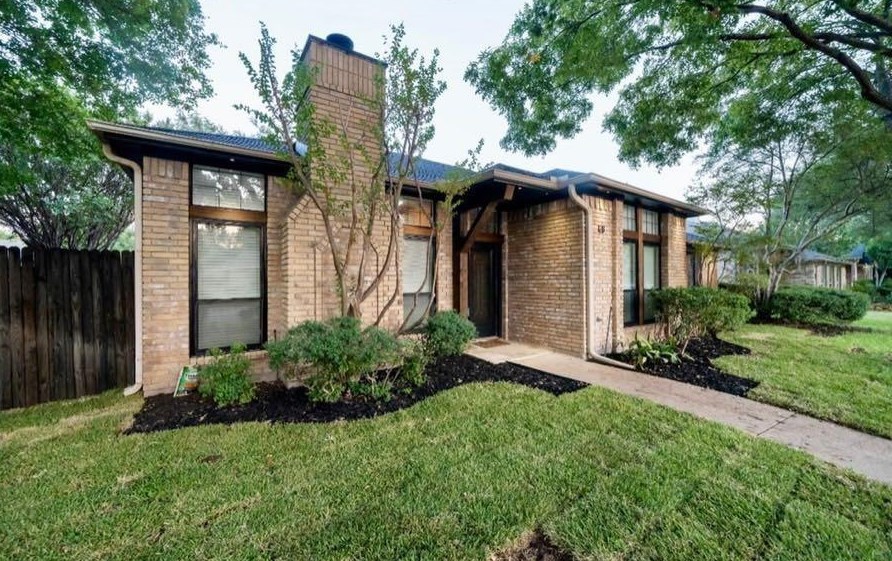 128 Mesquitewood St, Coppell TX  75019-3582 exterior