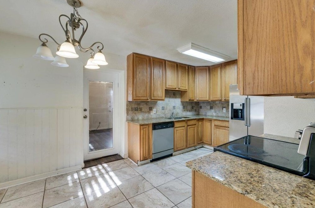 4226 Sherwood Dr, Mesquite TX 75150-1651 exterior