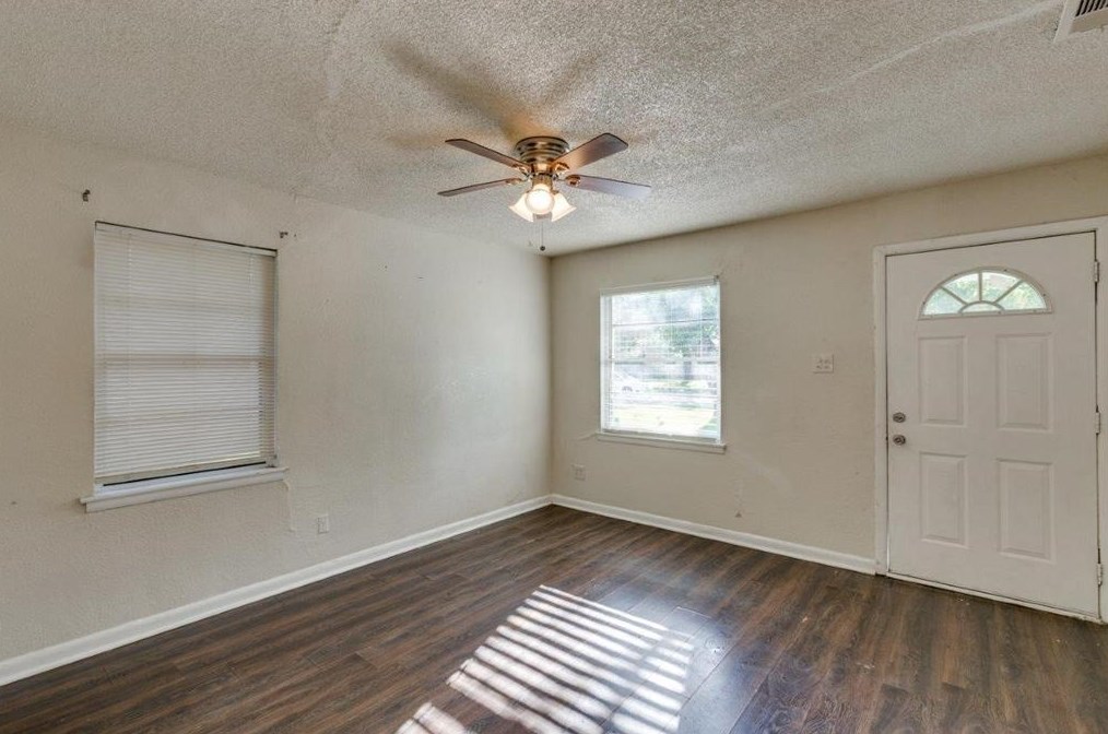 4226 Sherwood Dr, Mesquite TX 75150-1651 exterior