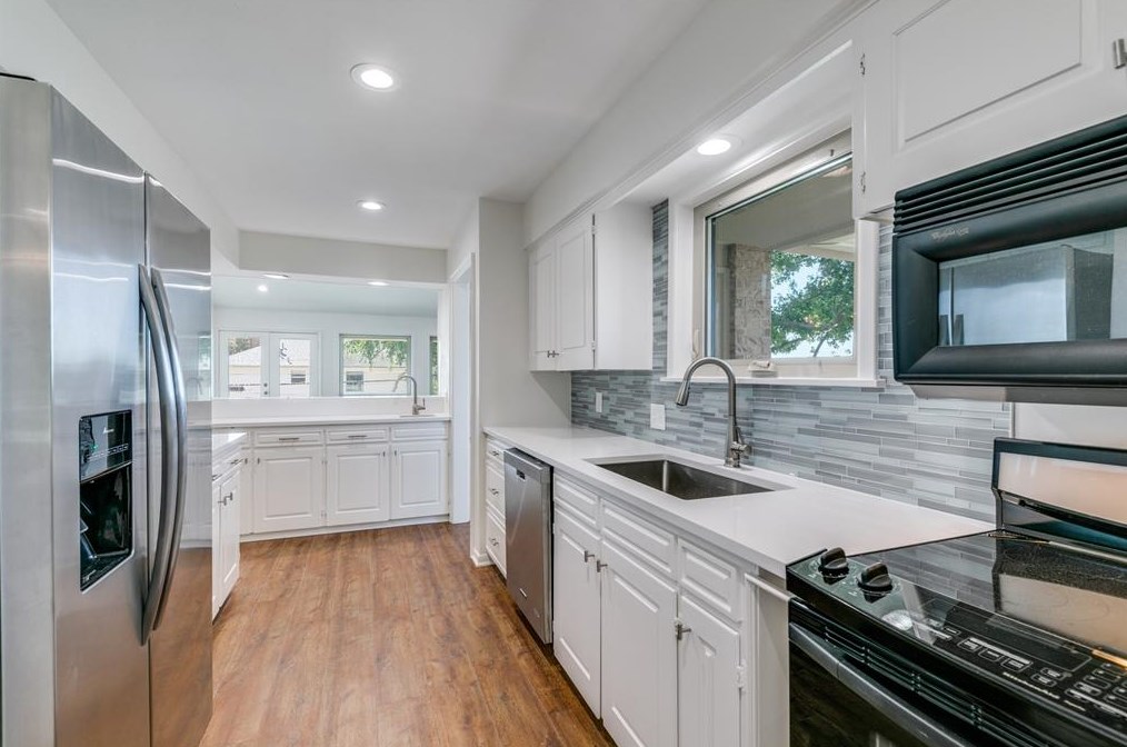 3659 Mcfarlin Blvd, Dallas TX  75205-1831 exterior