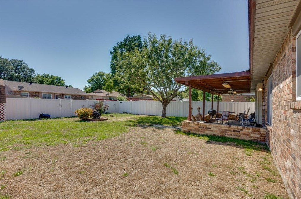 1510 Roundrock Trl, Mesquite TX 75149-5333 exterior