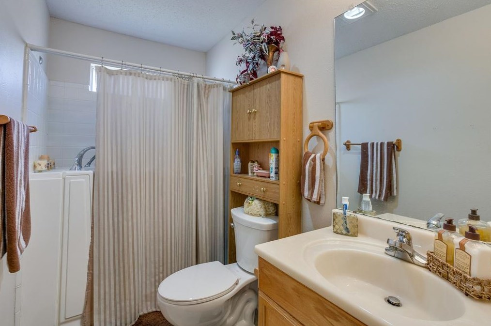 1510 Roundrock Trl, Mesquite TX 75149-5333 exterior