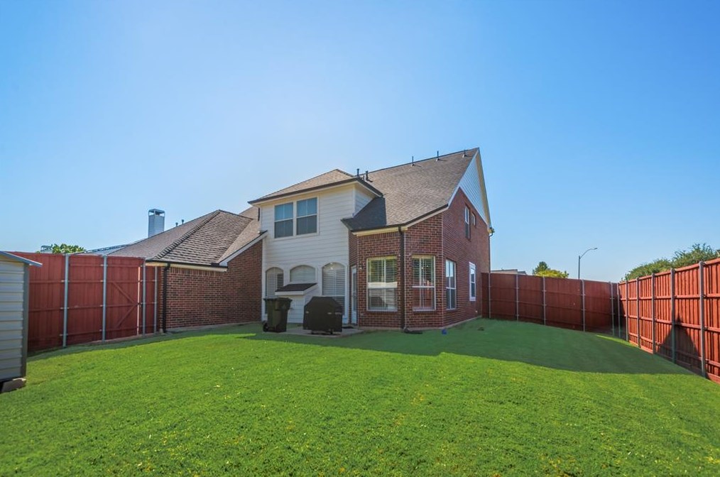 3408 Fallbrook Dr, Mesquite TX 75182-4018 exterior