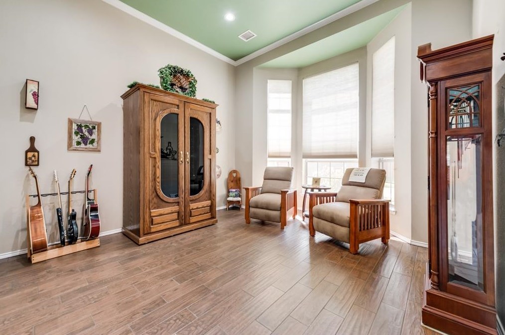 3408 Fallbrook Dr, Mesquite TX 75182-4018 exterior