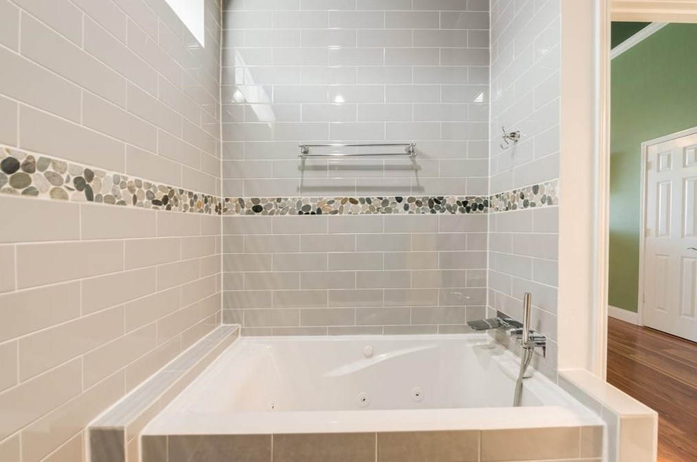 3408 Fallbrook Dr, Mesquite TX 75182-4018 exterior