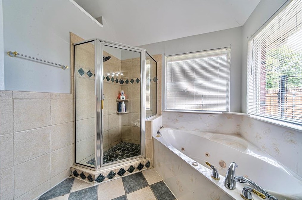 2300 Austin Dr, Mesquite TX 75181-1737 exterior