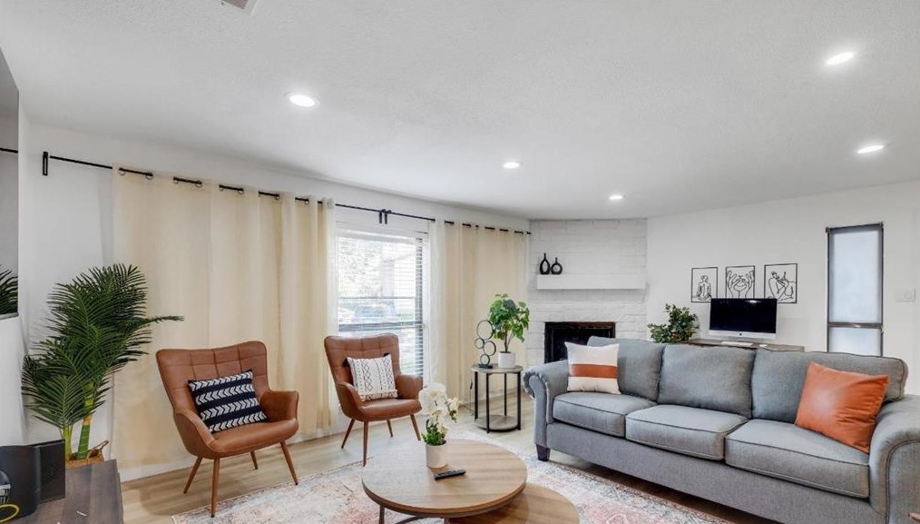 5041 Thunder Rd, Dallas TX  75244-6546 exterior