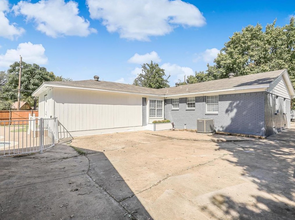 515 Bedford Dr, Richardson, TX 75080