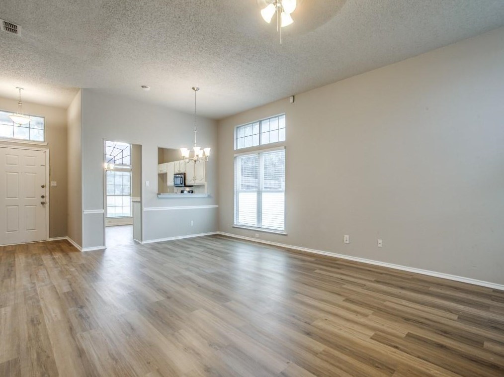 428 Surrey Pl, Mesquite TX  75149-5992 exterior