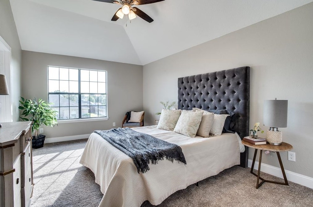 917 Crk Vly Rd, Mesquite TX 75181-1241 exterior