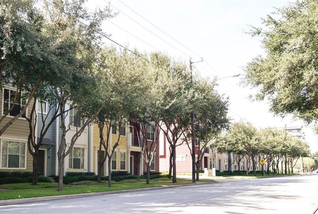 4121 Mckinney Ave, Dallas TX  75204-8205 exterior