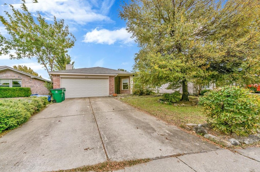 2832 Mesa Valley Dr, Mckinney TX  75071-2594 exterior