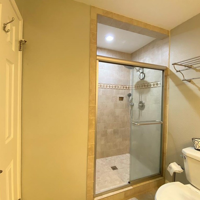 2211 Proctor Dr, Carrollton TX 75007-3429 exterior