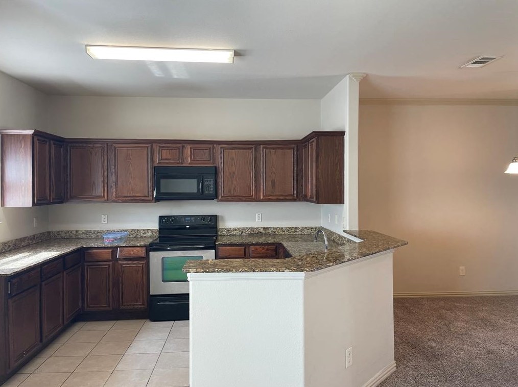 2311 Calendar Ct, Grand Prairie TX  75050-7623 exterior