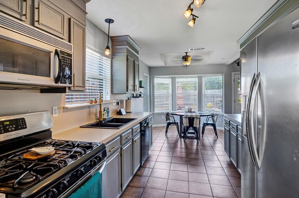 3801 Bermuda Dr, Rowlett TX 75088-5397 exterior