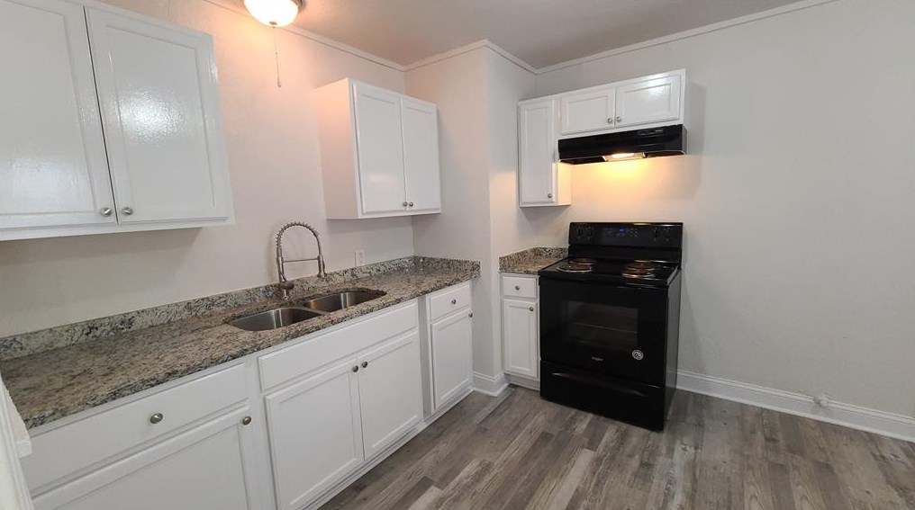 4324 Tacoma St, Dallas TX 75216-6633 exterior