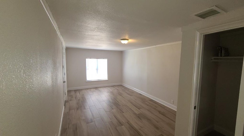 4324 Tacoma St, Dallas TX 75216-6633 exterior