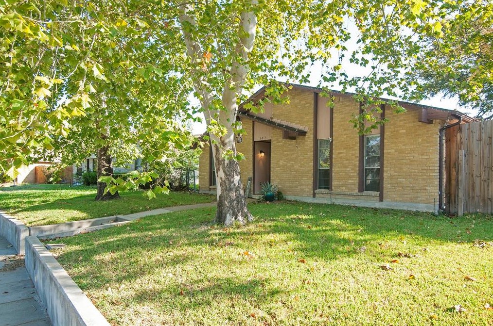 5811 Redwood Ln, Rowlett TX 75089-3179 exterior