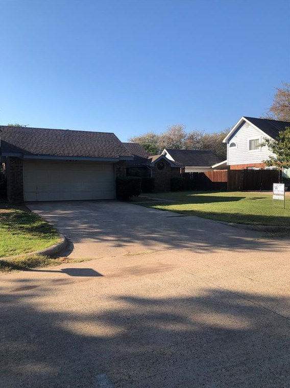 2413 Warrington Dr, Grand Prairie TX  75052-4137 exterior