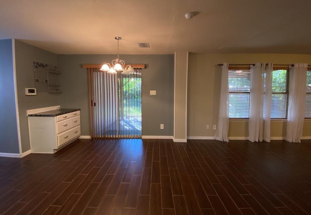 2853 Bluffs Ct, Mckinney TX  75071-2633 exterior