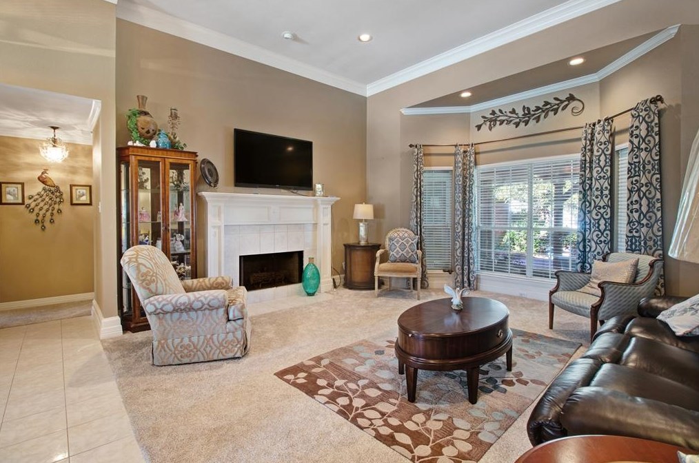 1701 Palomino Dr, Rowlett TX 75088-6562 exterior