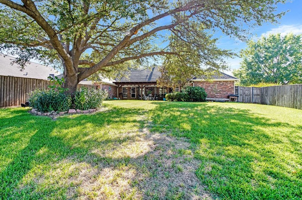 1701 Palomino Dr, Rowlett TX 75088-6562 exterior