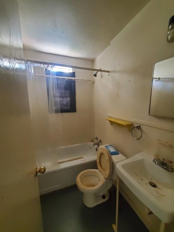 3810 Le Frg Ave, Dallas TX  75216-4962 exterior