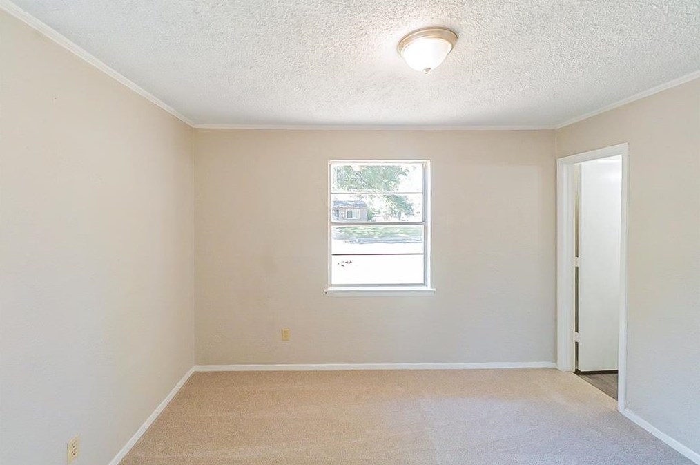 4914 San Marcus Dr, Mesquite TX 75150-1024 exterior