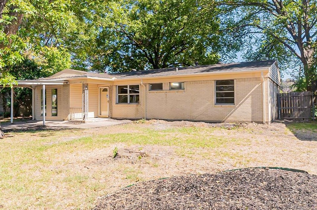 4914 San Marcus Dr, Mesquite TX 75150-1024 exterior