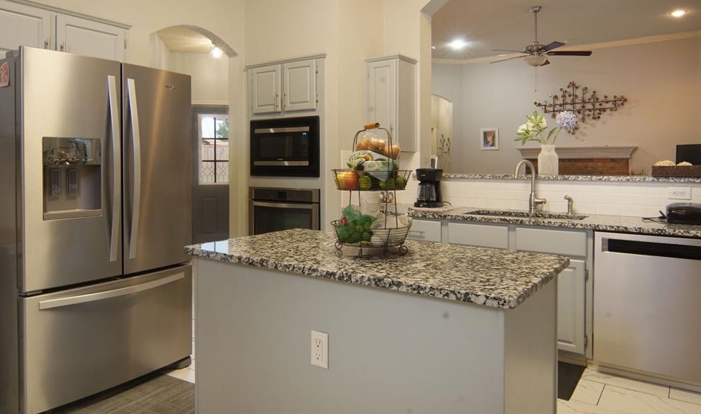 7306 Sand Pne Dr, Rowlett TX 75089-2764 exterior