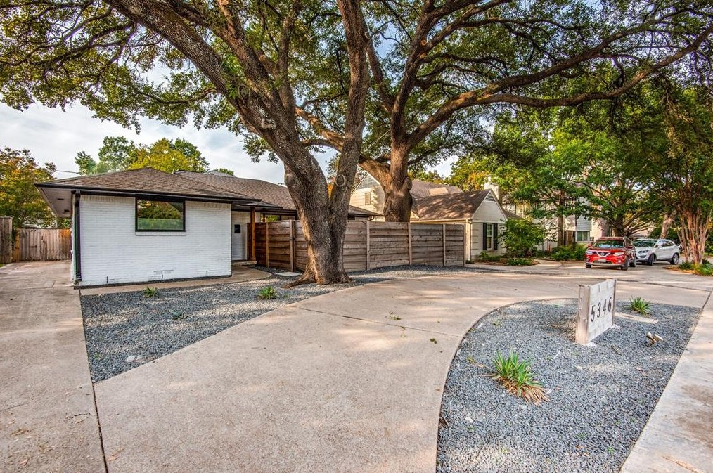5346 Mockingbird Ln, Dallas TX  75206-5108 exterior