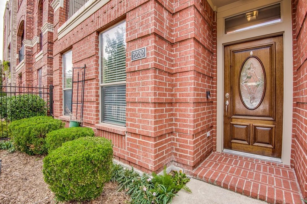 2232 Marilla St, Dallas TX  75201-5925 exterior