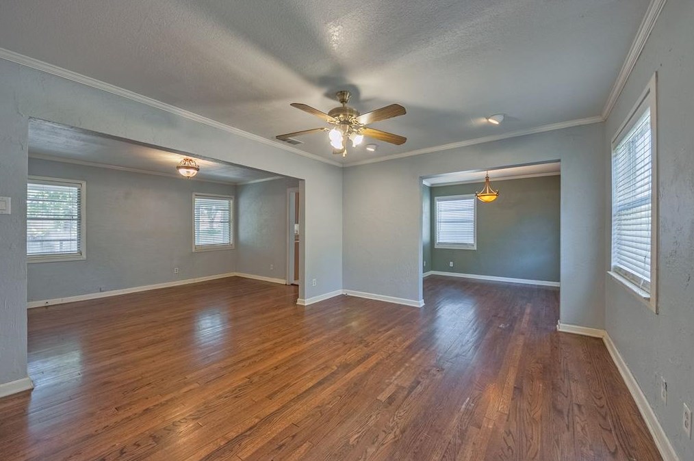 3930 Rochelle Dr, Dallas TX  75220-1814 exterior