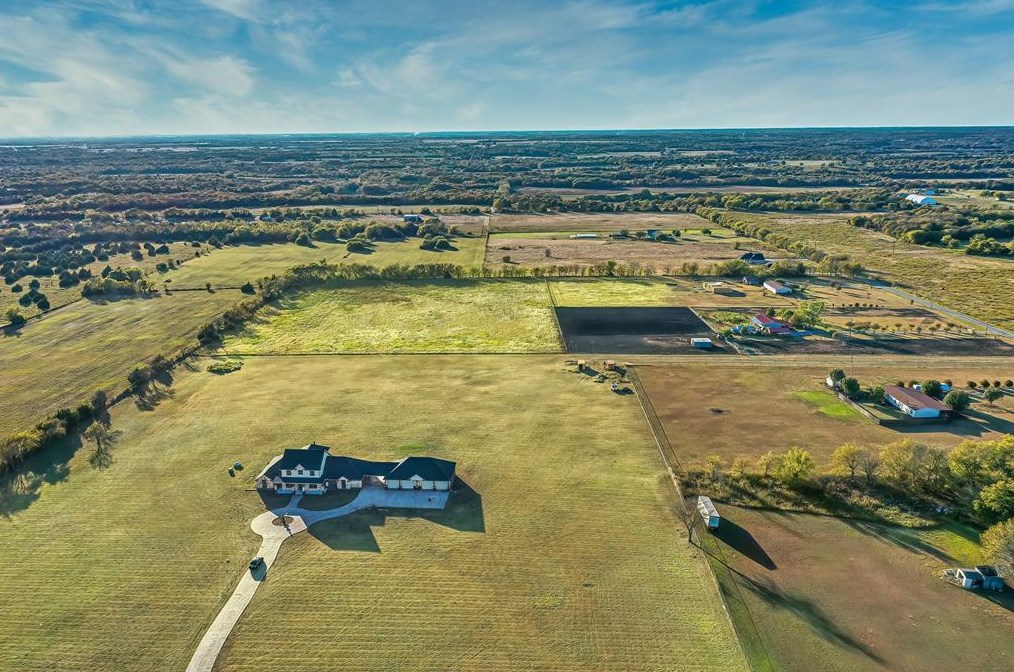 5555 State Highway 160, Whitewright TX 75491-4778 exterior