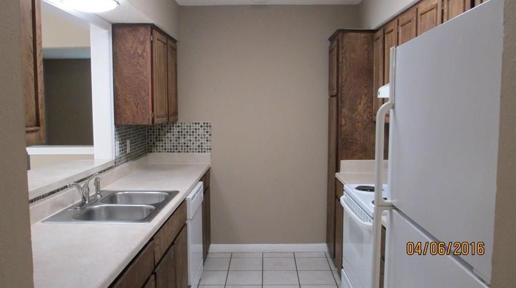 13223 Kit Ln, Dallas TX  75240-5855 exterior